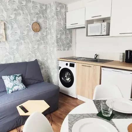 T2 Proche Avec Terrasse Privative *